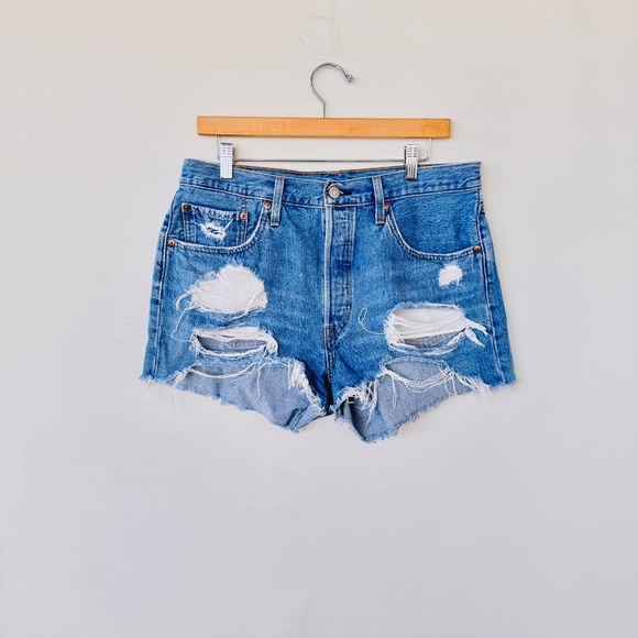 Levi's 501 Cut Off Women Shorts Blue 32 Button Fly High Rise Casual Summer Basic - Picture 1 of 10